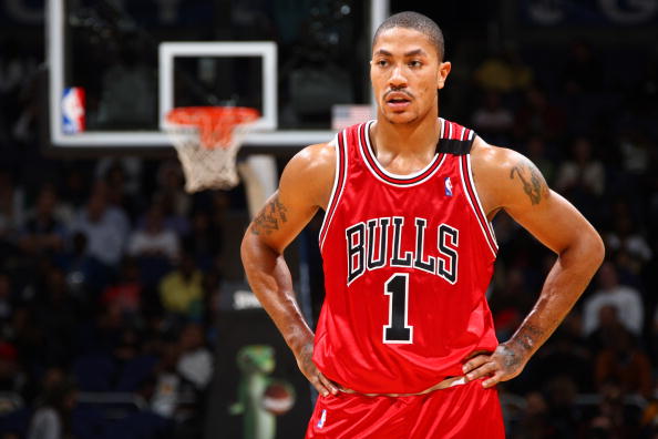 同时在晚间 同时在晚间