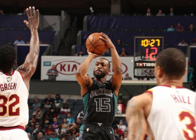 的第一脚触 的第一脚触