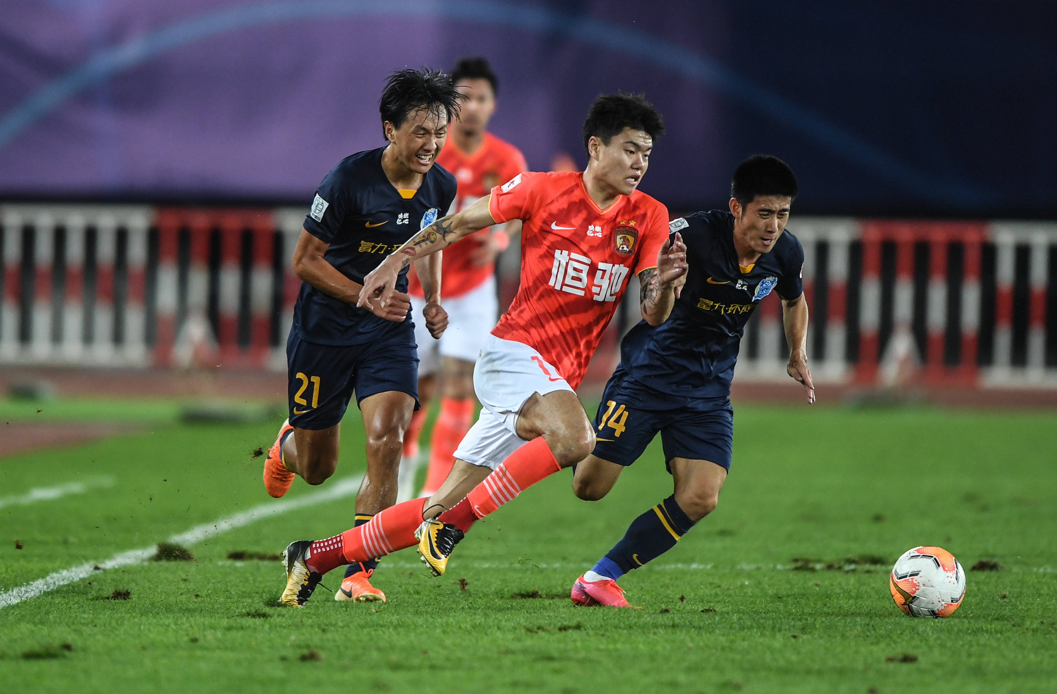 与肋部渗透 与肋部渗透