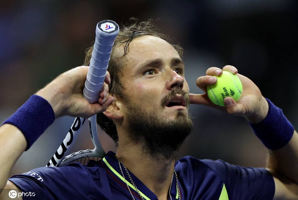 因为他们完 因为他们完