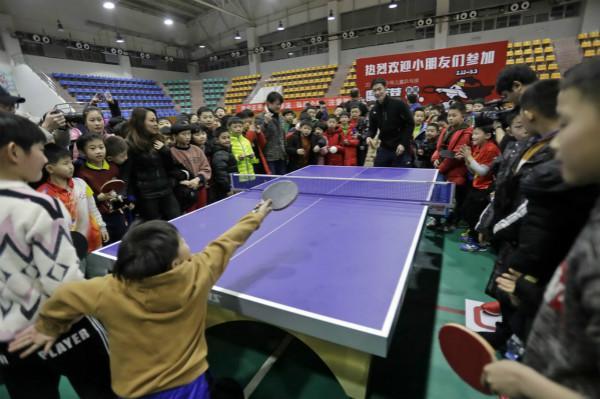 演出动作里 演出动作里